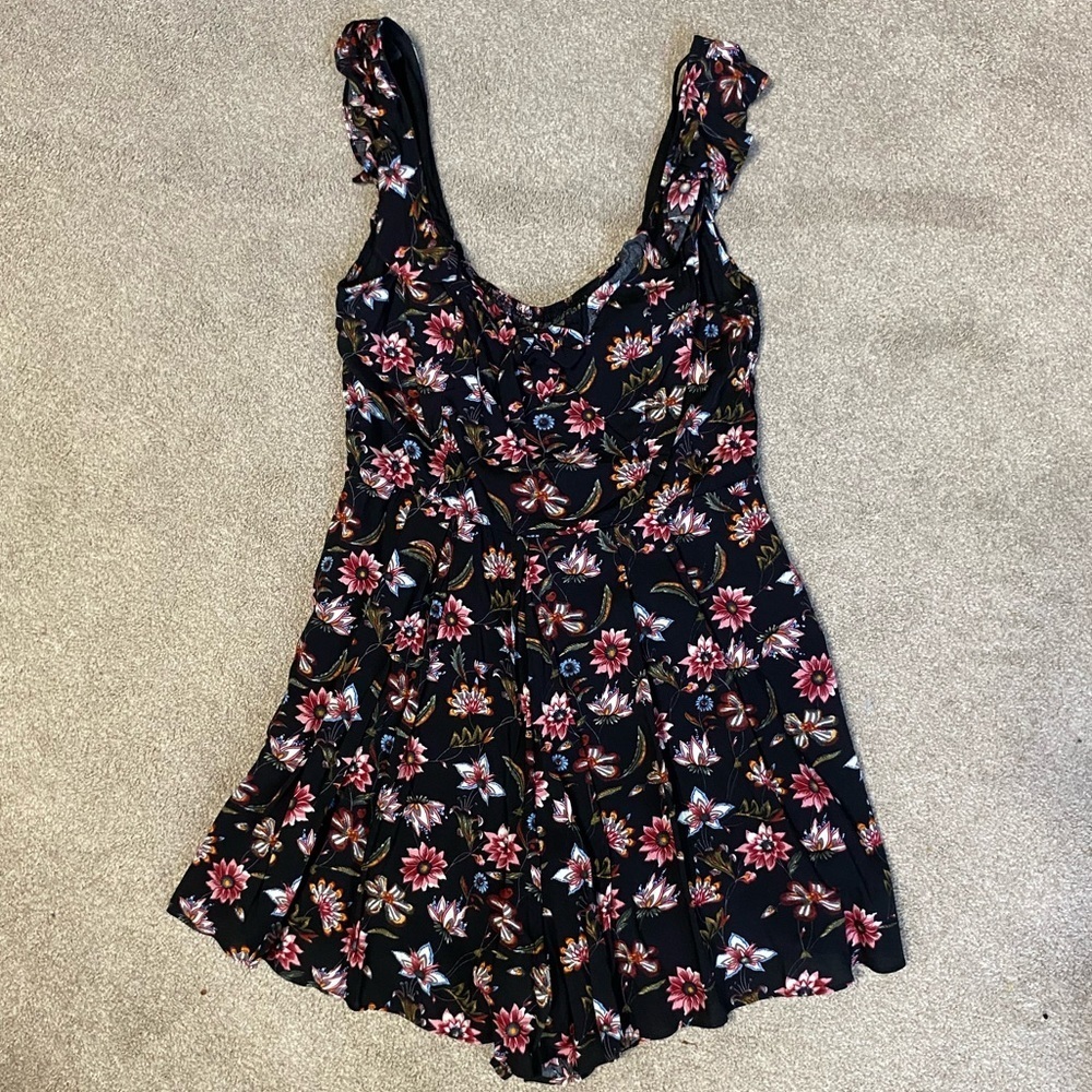 RedBerry Floral Open Back Romper Size L